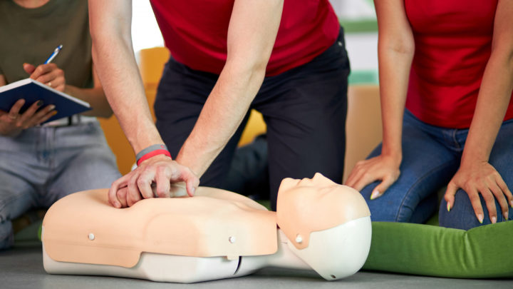 Taller gratuito en la UTN Avellaneda: Primeros Auxilios, RCP y DEA