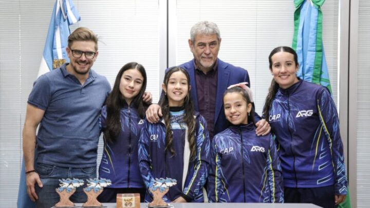 Las patinadoras que representaron a Avellaneda en Colombia obtuvieron dos medallas