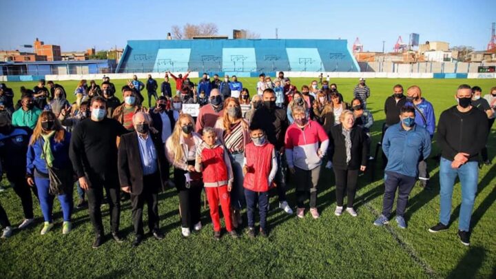 Alejo Chornobroff y Magdalena Sierra inauguraron obras en clubes de barrio