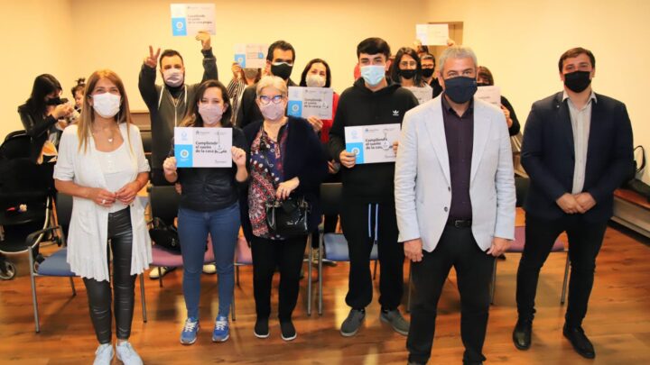 Familias de Avellaneda recibieron créditos Casa Propia
