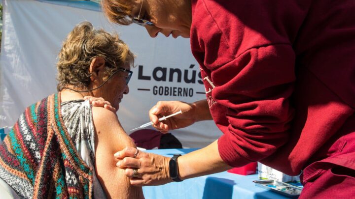 Enterate cómo recibir la vacuna contra el dengue de forma gratuita